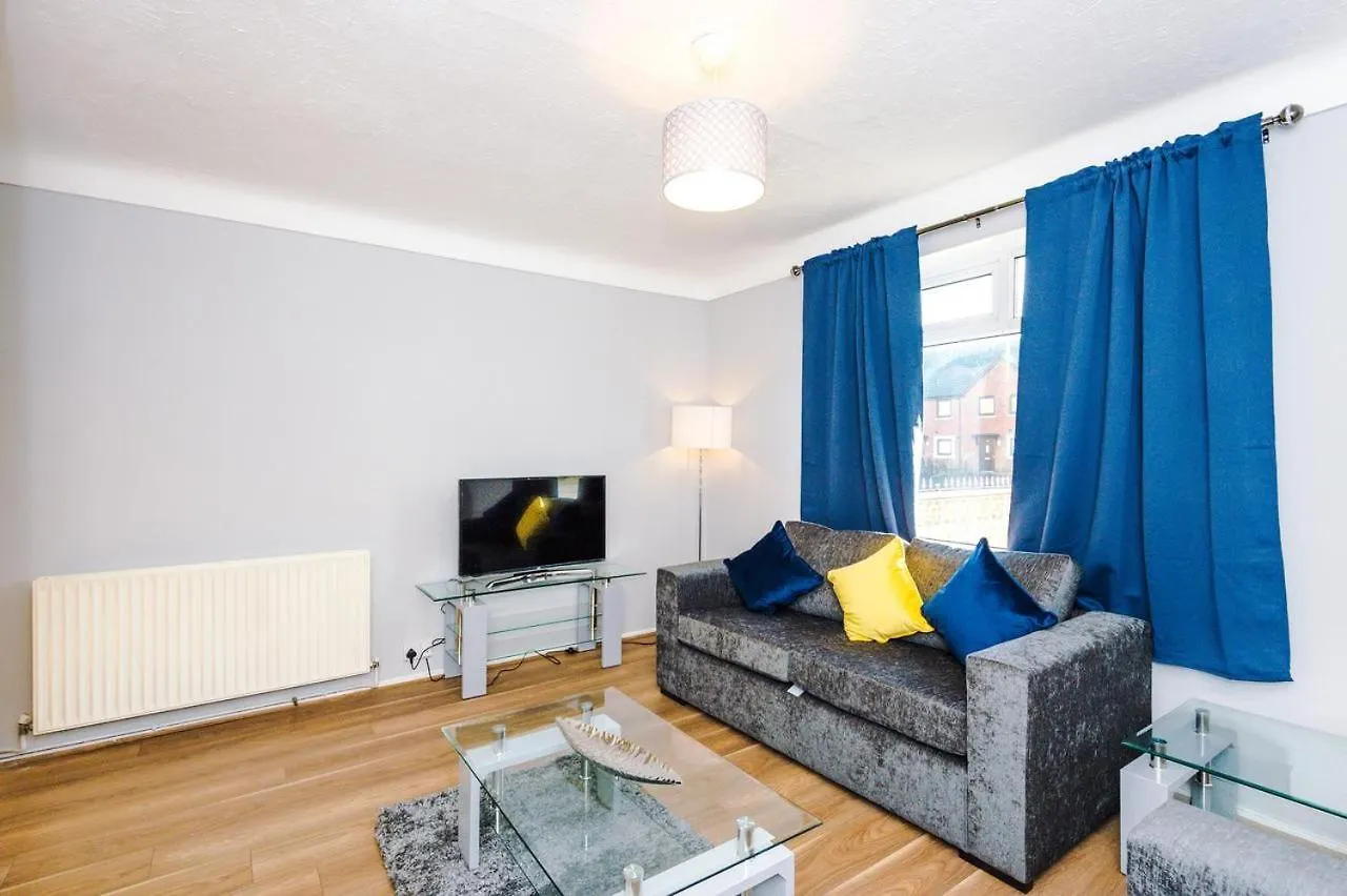 Damwood House Villa Liverpool Holiday home