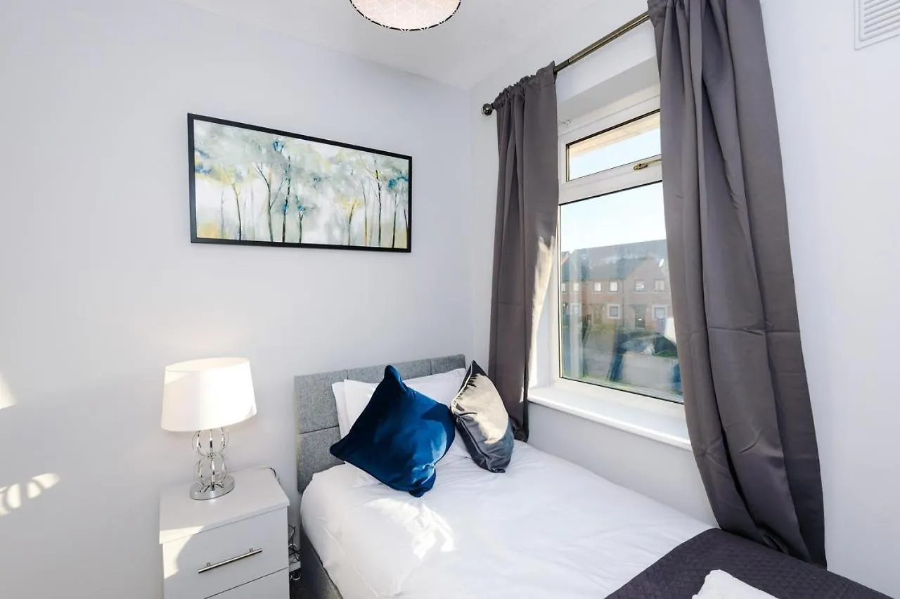 Damwood House Villa Liverpool United Kingdom