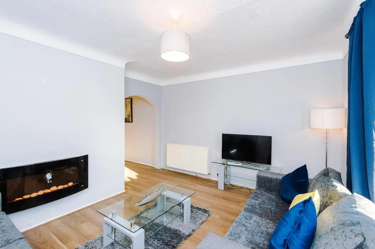 Damwood House Villa Liverpool 0*,  United Kingdom